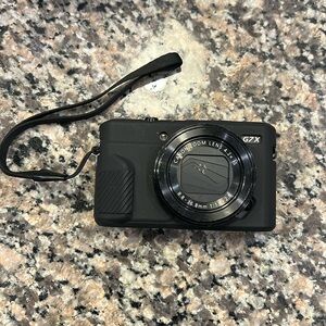 Black Cannon G7X Mark II Good condition!!